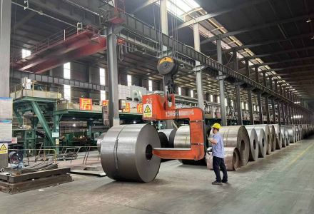 Successful collaboration: bangladeshi customer places order for hot-rolled steel coils after factory visit. 